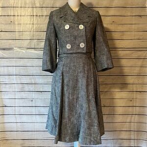 Tailored Gray Women's Skirt Set with Double-Breasted Bodice